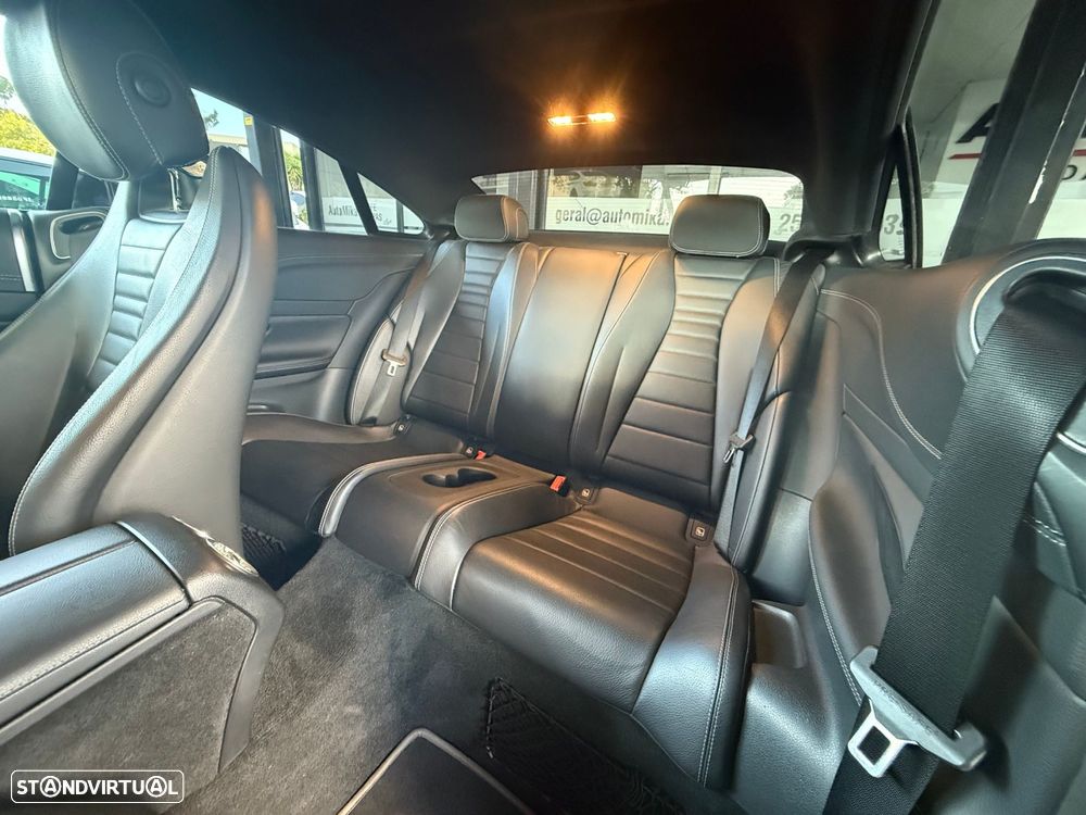 Mercedes-Benz E 220 d Coupe 9G-TRONIC AMG Line - 44
