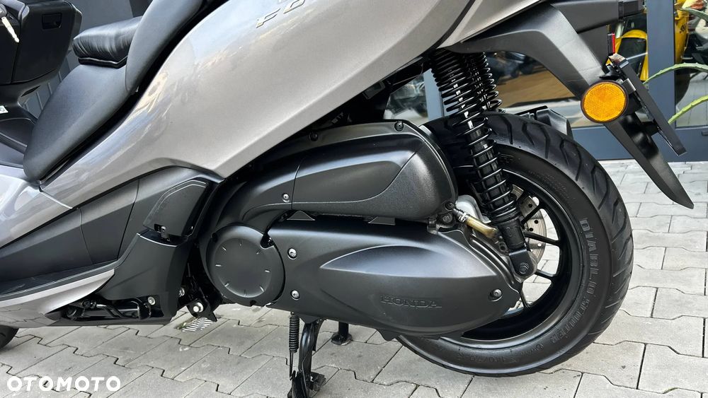 Honda NSS - 14