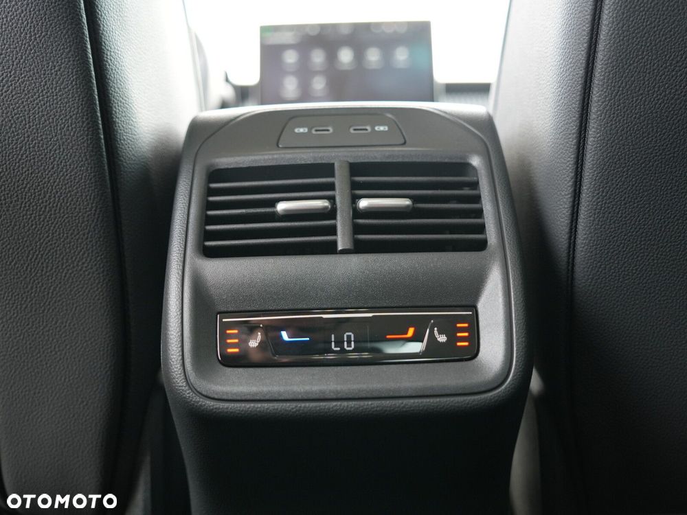 Skoda Superb 2.0 TDI SCR 4x4 L&K DSG - 38
