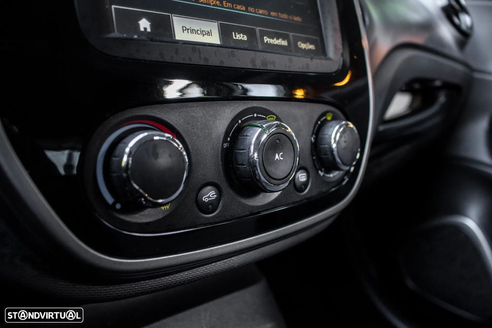 Renault Captur 1.5 dCi Exclusive - 21