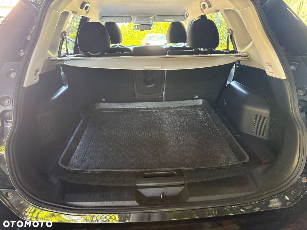 Nissan X-Trail 2.0 dCi N-Connecta 4WD - 21