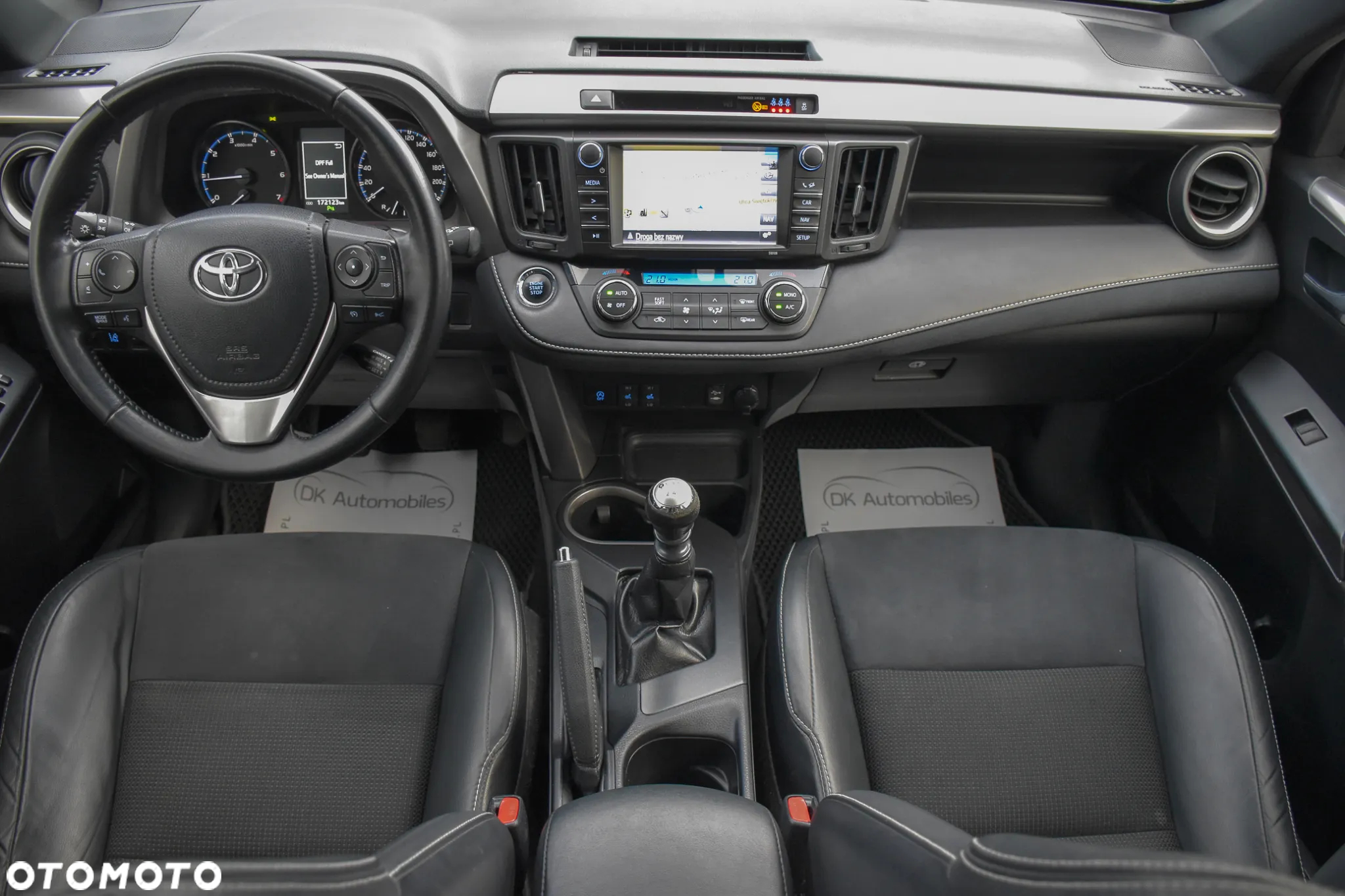 Toyota RAV4 2.0 D-4D Premium 4x2 - 17