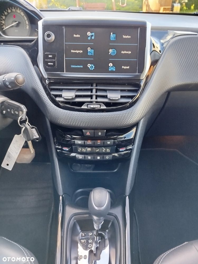 Peugeot 2008 - 15