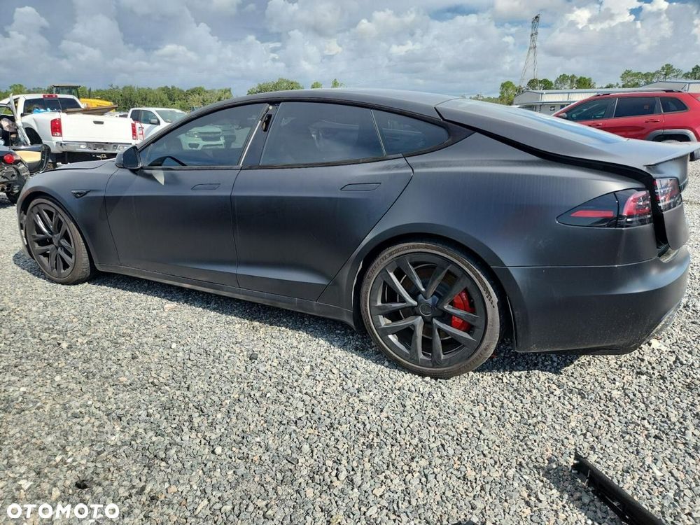 Tesla Model S AWD - 5