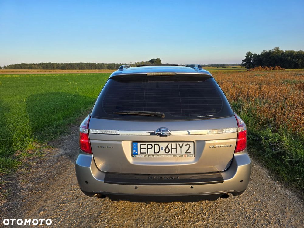 Subaru Outback - 4