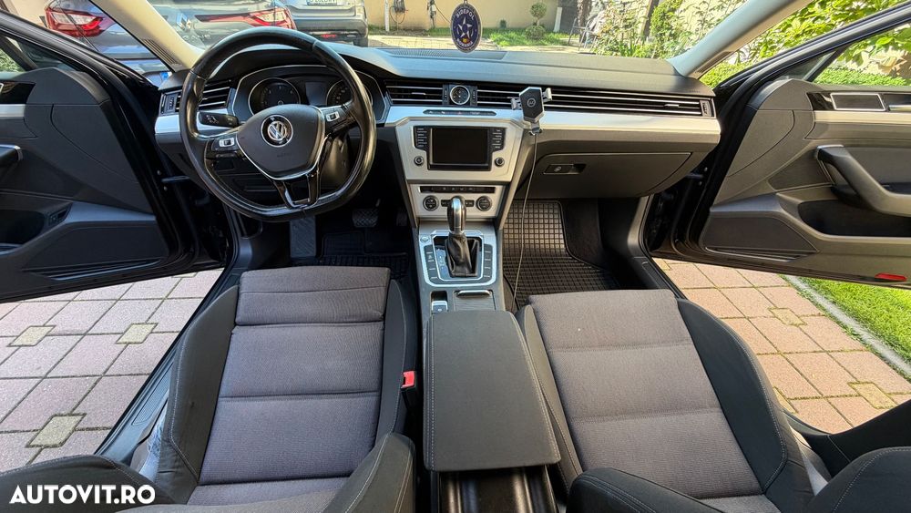 Volkswagen Passat - 5