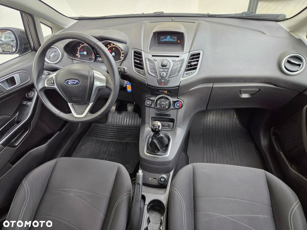 Ford Fiesta - 9