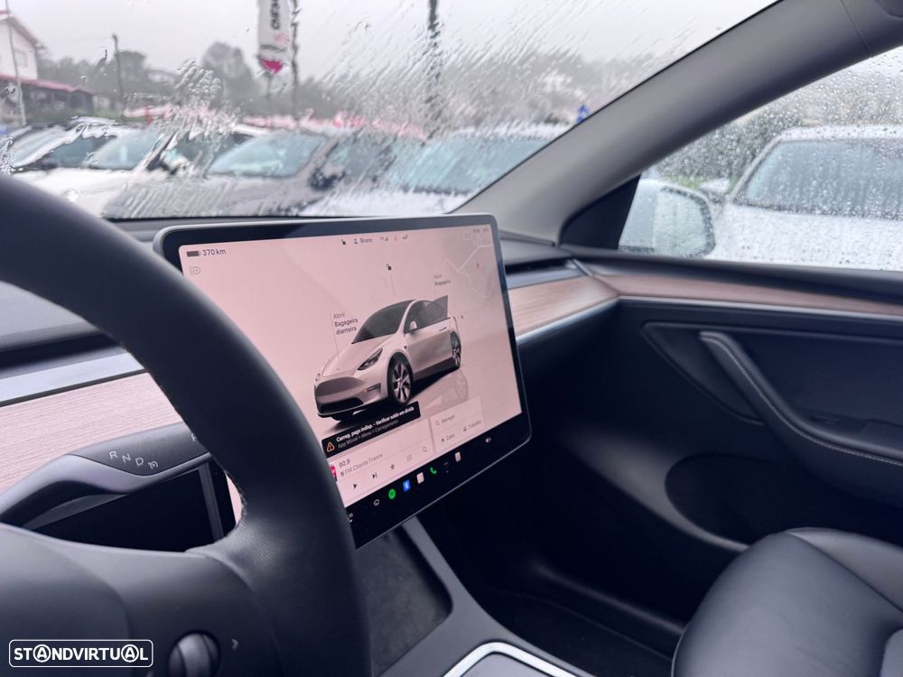 Tesla Model Y RWD - 11