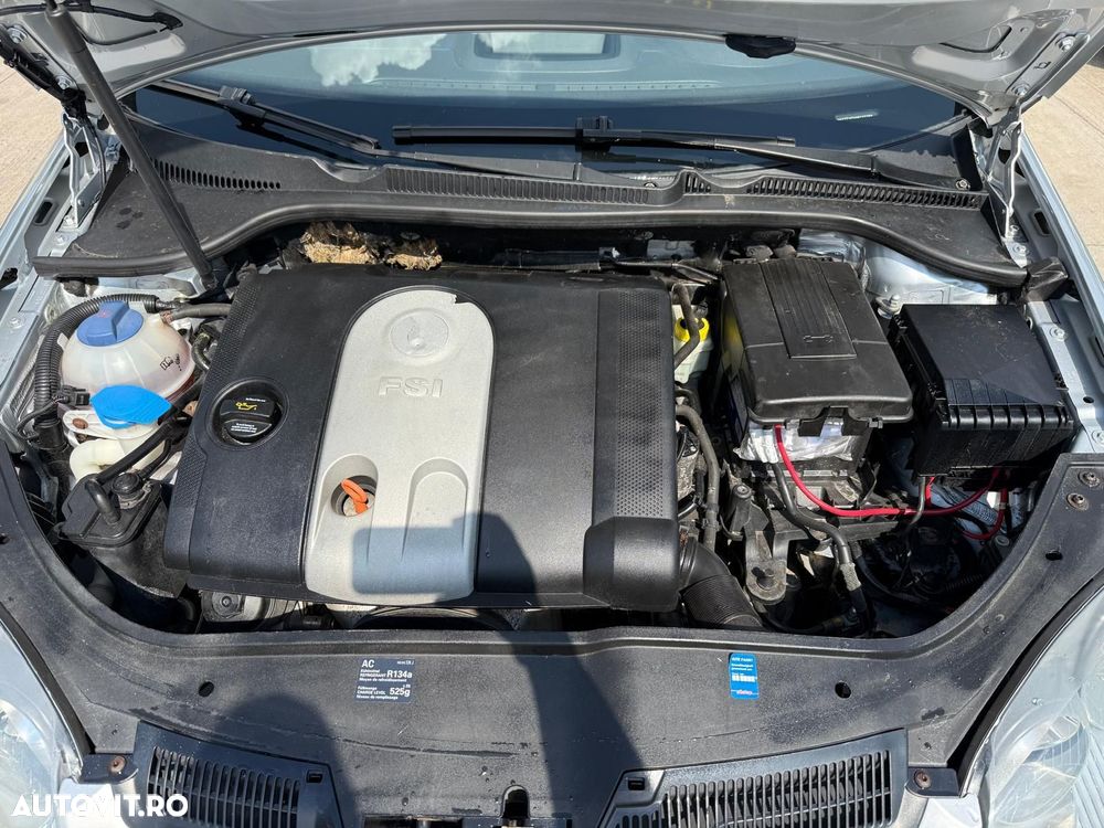 Volkswagen Golf - 8