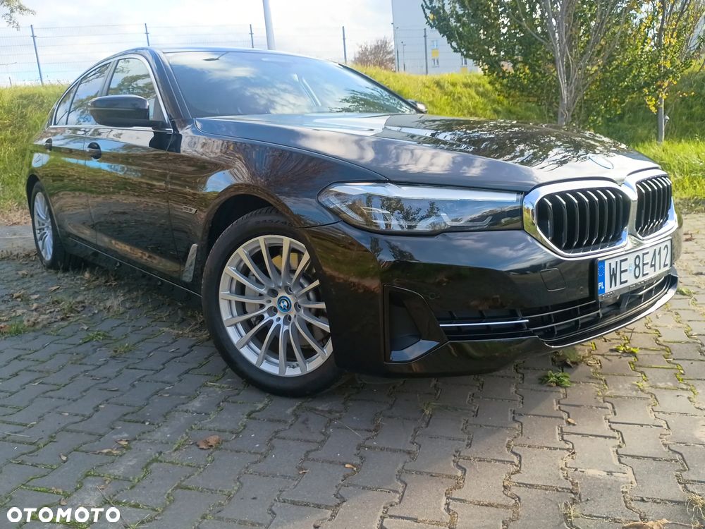 BMW Seria 5 530e Business Edition sport - 2
