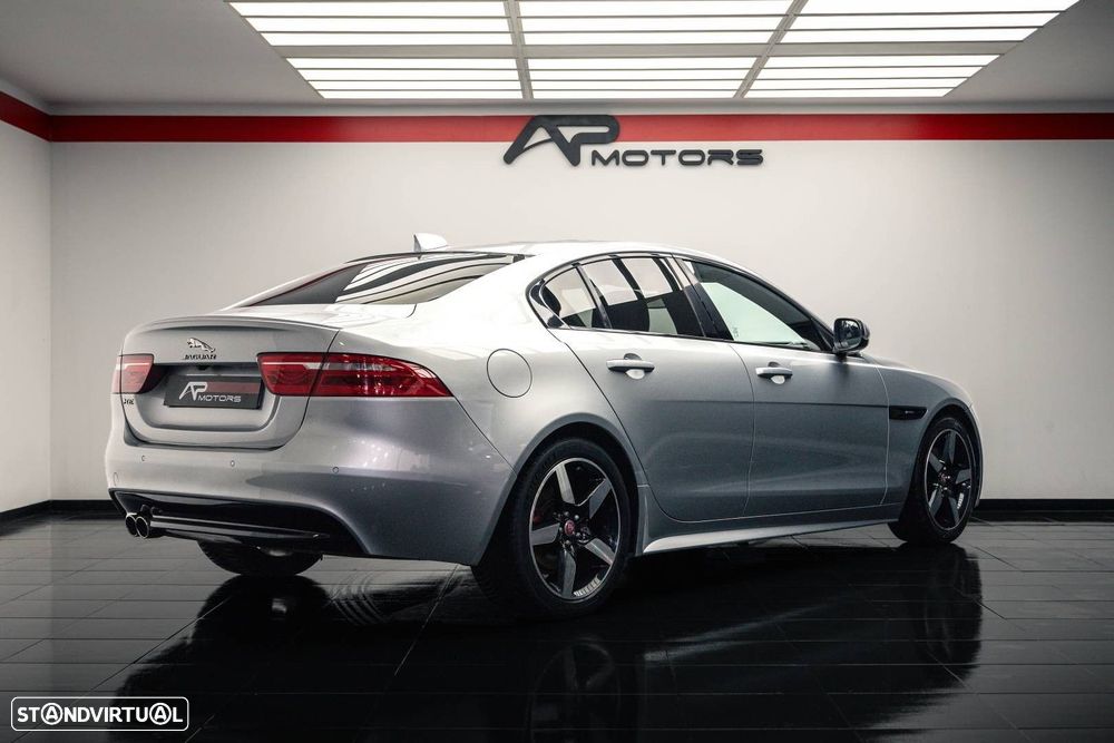 Jaguar Xe 2018 photo 4