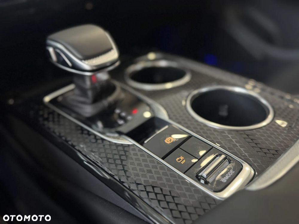 Hongqi HS3 1.5T FWD - 12