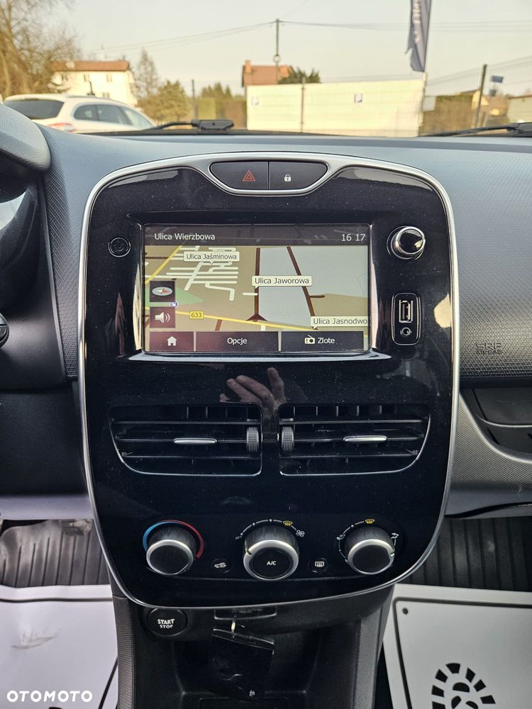 Renault Clio 1.2 16V 75 Dynamique - 21