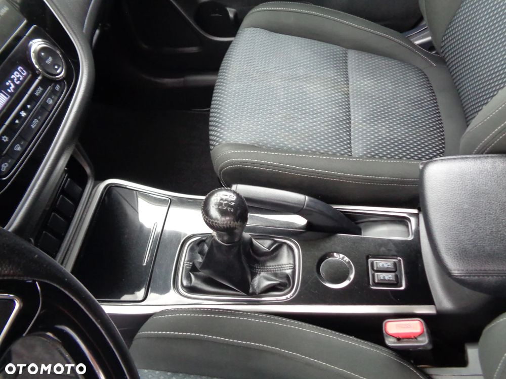 Mitsubishi Outlander 2.0 2WD Diamant Edition - 13
