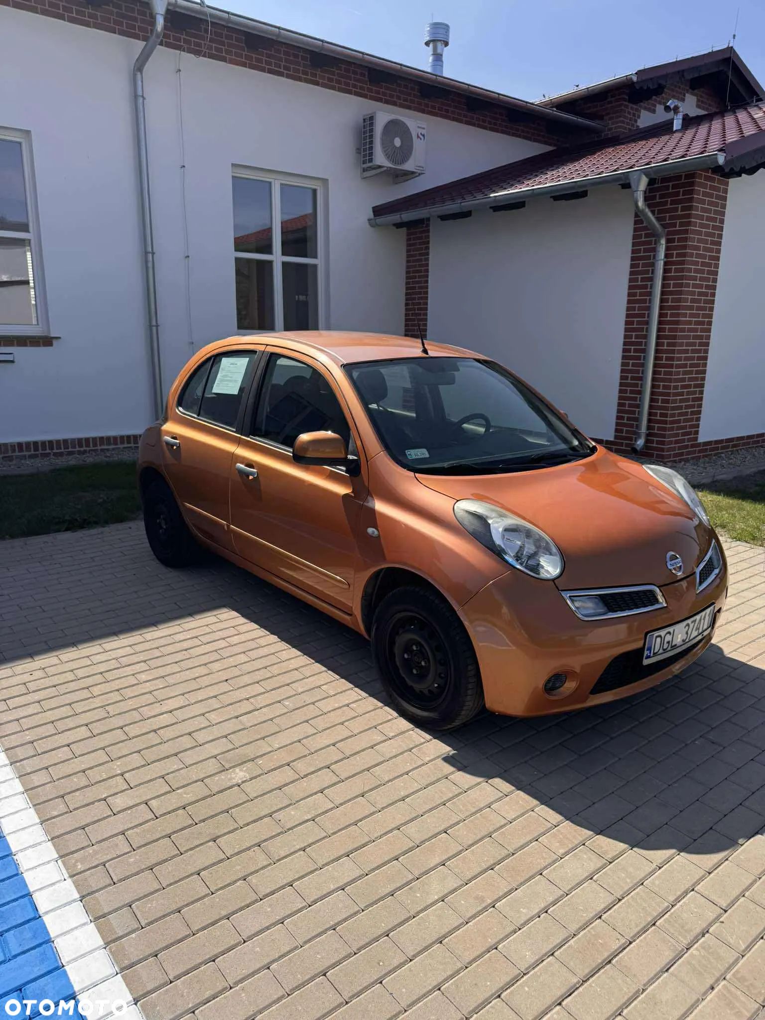 Nissan Micra - 1