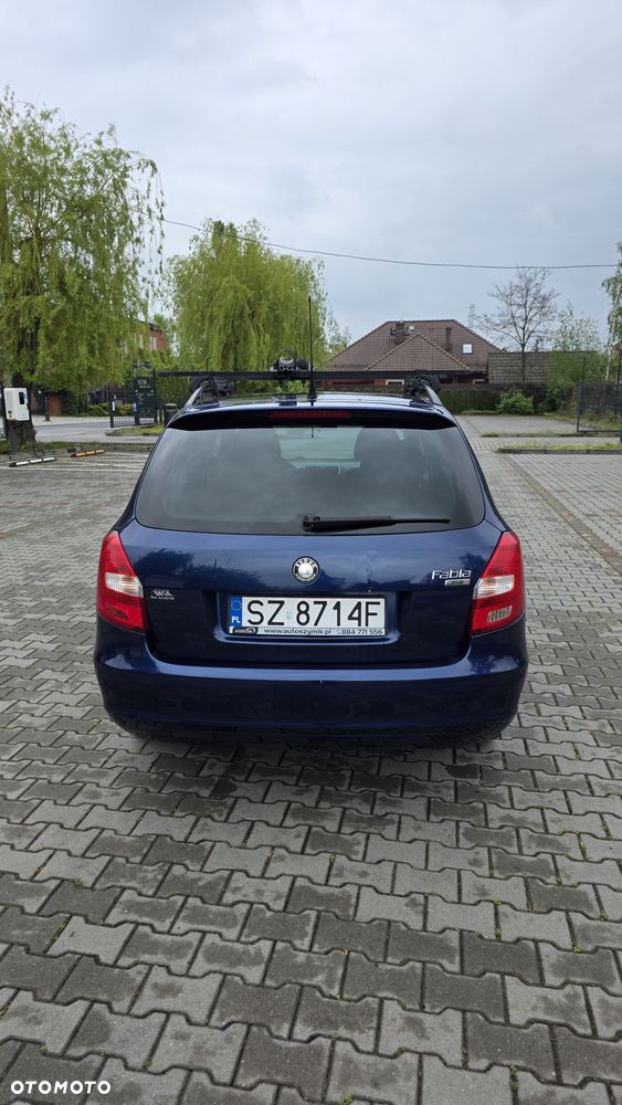 Skoda Fabia 1.6 16V Ambiente - 6