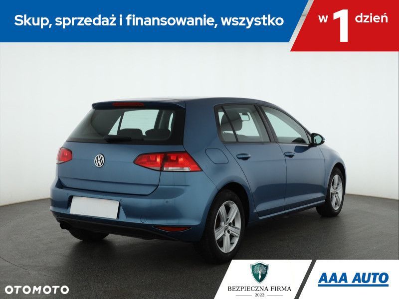 Volkswagen Golf - 7