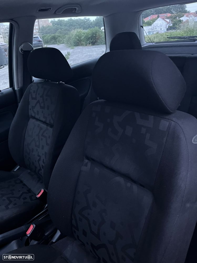 VW Golf 1.4i Confort - 8