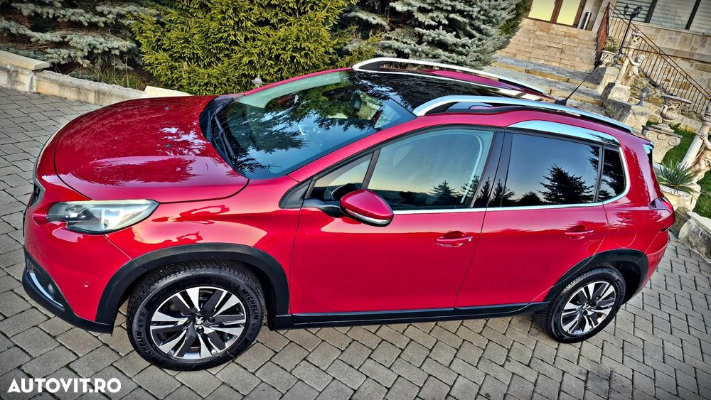 Peugeot 2008 PureTech 82 Allure - 17