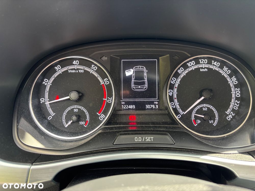 Skoda Fabia 1.0 Ambition - 9