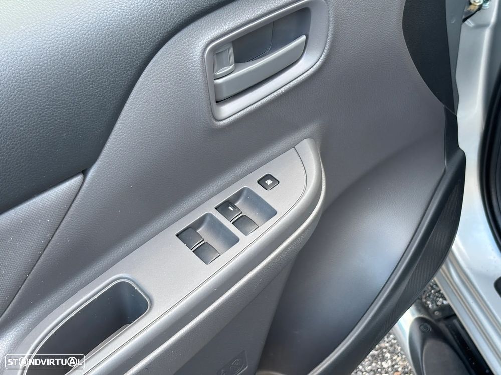 Mitsubishi L200 2.4 DI-D CD Invite 2WD - 10