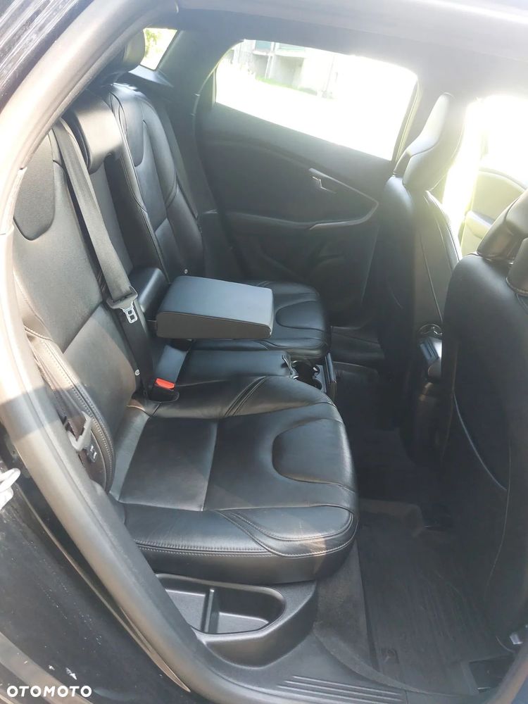Volvo V40 D2 Drive-E SCR Momentum - 18