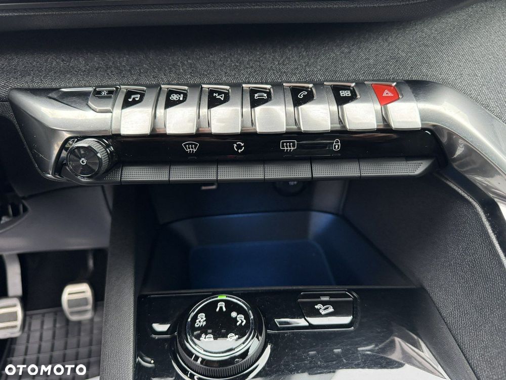 Peugeot 3008 2.0 HDi Premium - 26