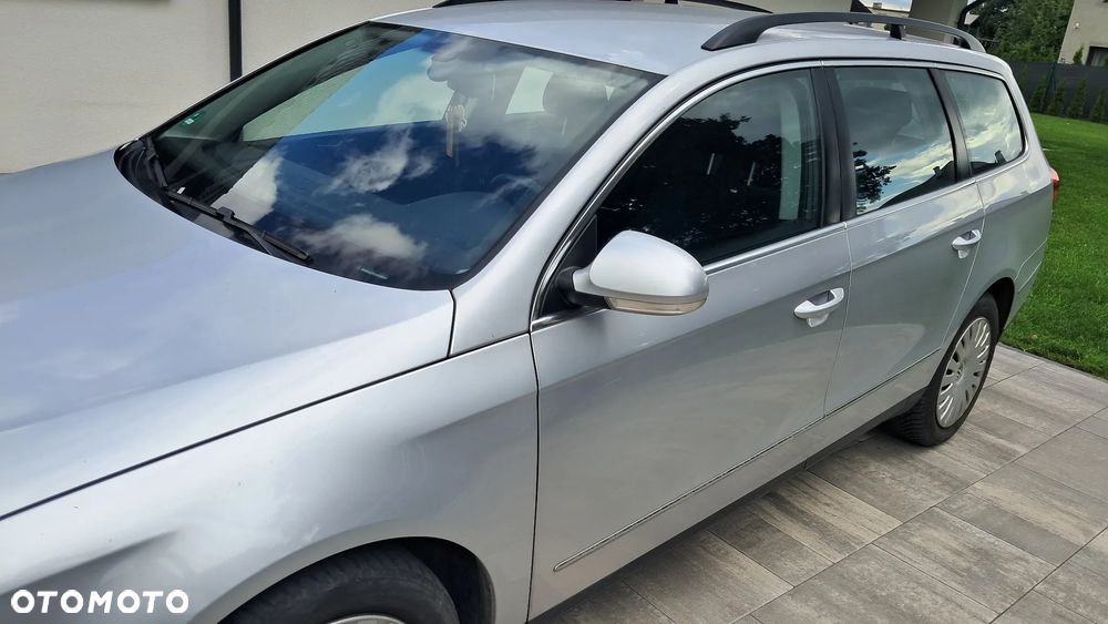 Volkswagen Passat - 12
