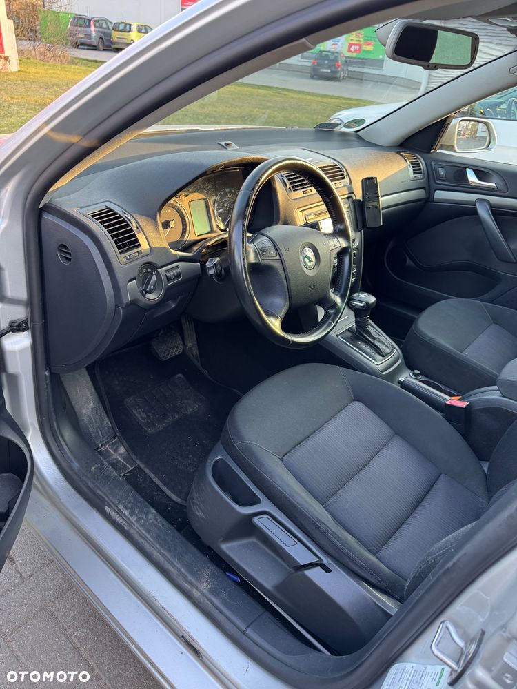 Skoda Octavia 1.9 TDI Elegance DSG - 5