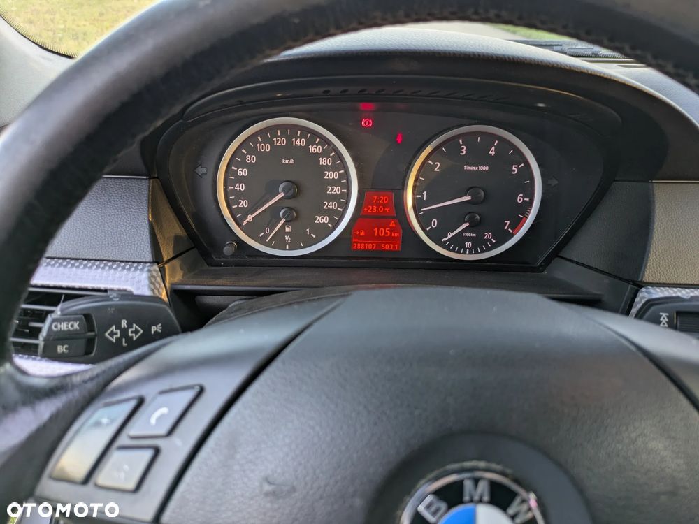 BMW Seria 5 525i - 9