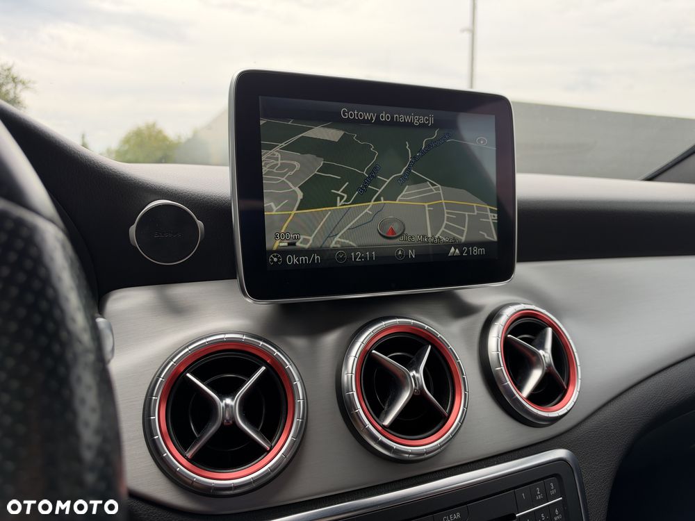 Mercedes-Benz CLA - 18