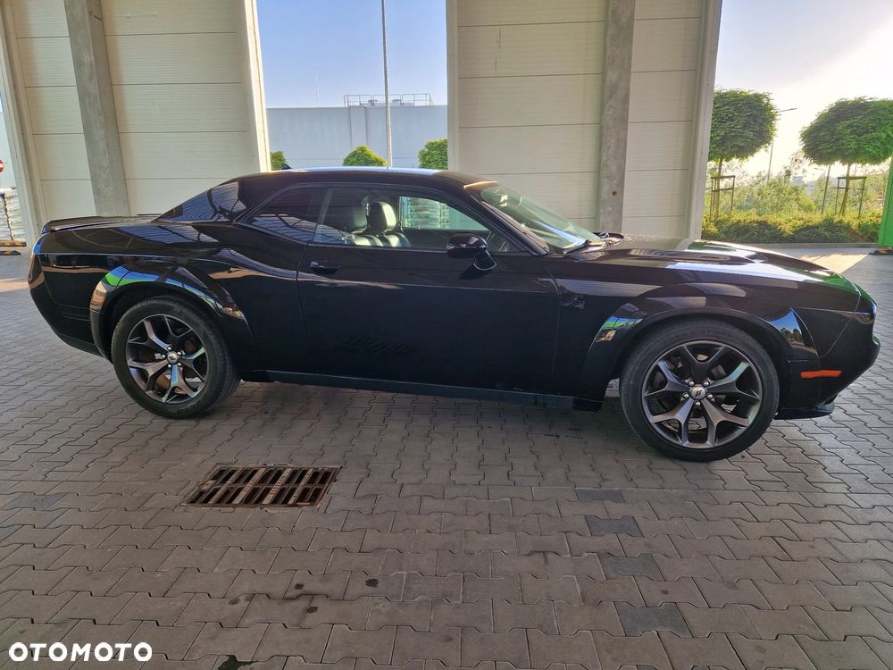 Dodge Challenger 3.6 SXT Plus - 2