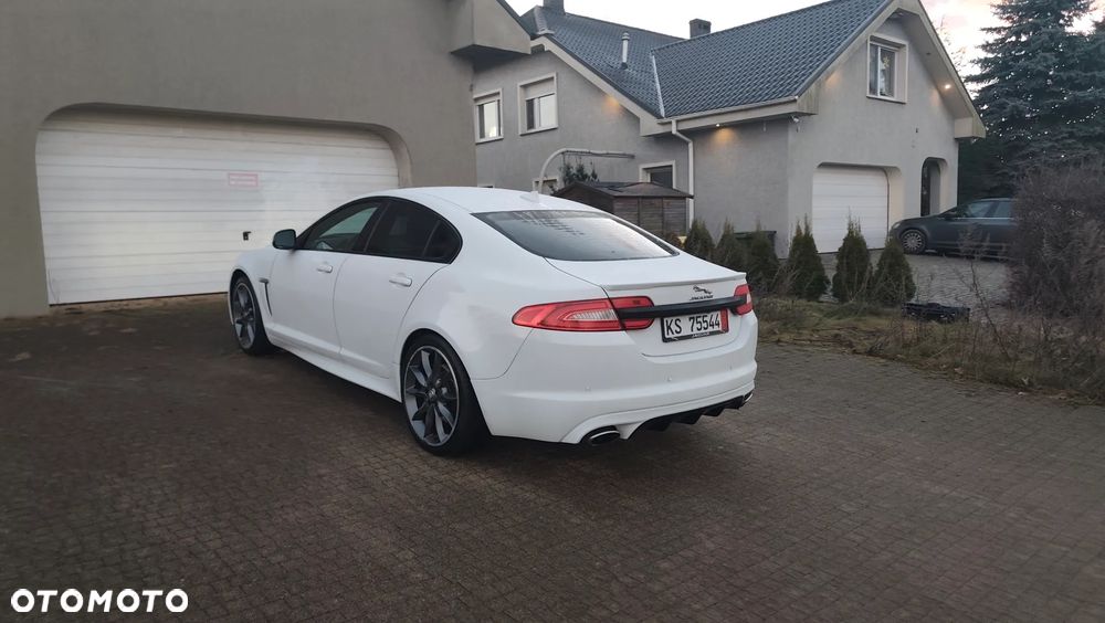 Jaguar XF 3.0 V6 D R-Sport - 16