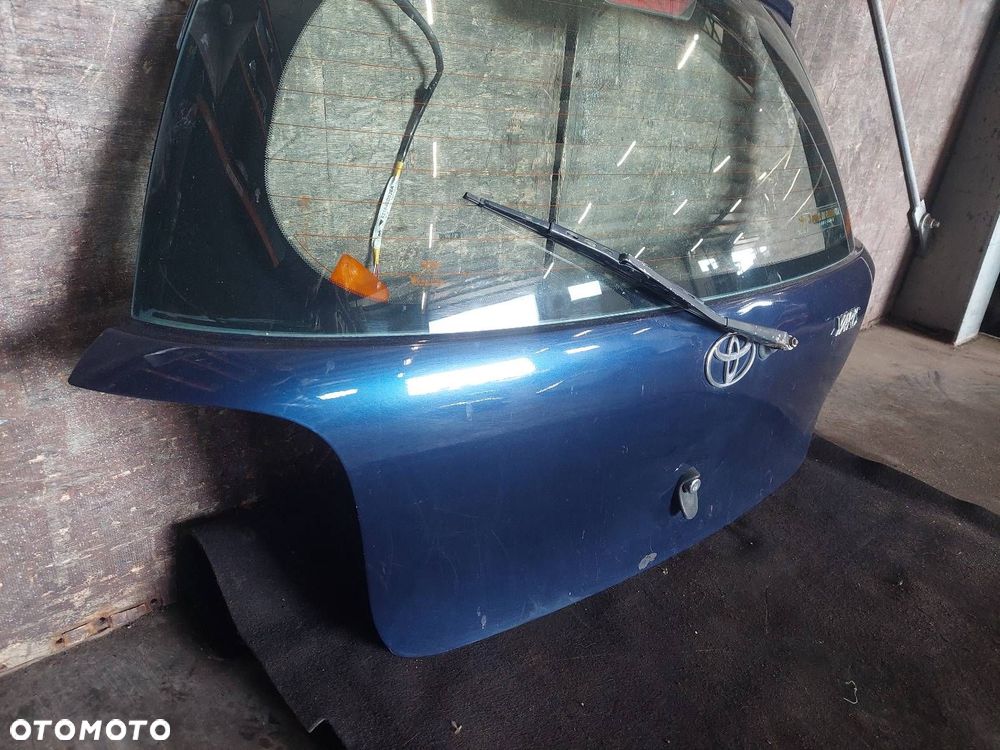 KOMPLETNY TYŁ KLAPA BAGAŻNIKA ZDERZAK TYŁ LAMPY TOYOTA YARIS I LIFT 8P4 - 13
