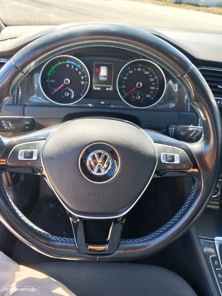 VW Golf - 7