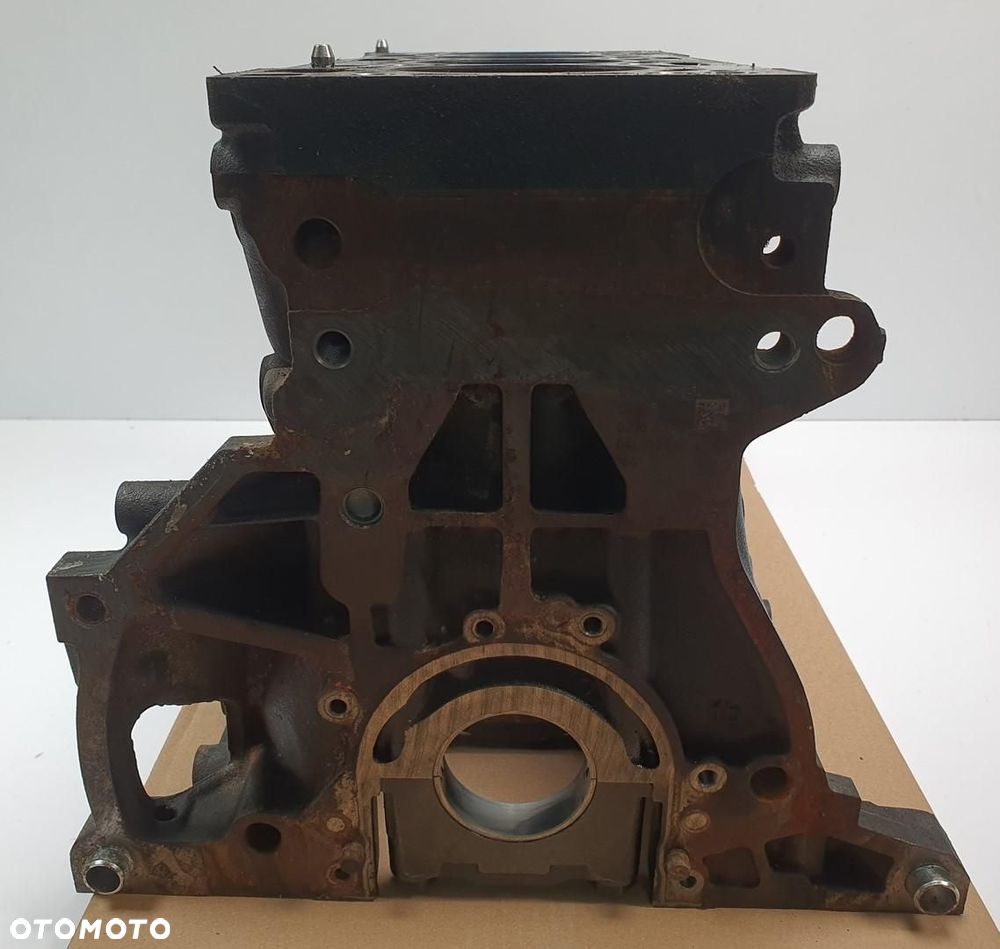 BLOK SILNIKA CUU VW NEW BEETLE II 2.0 04L023C - 9