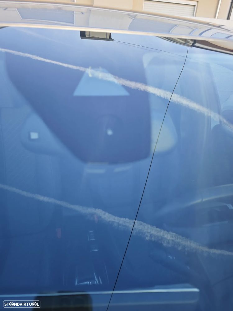 Peugeot e-208 Allure - 45