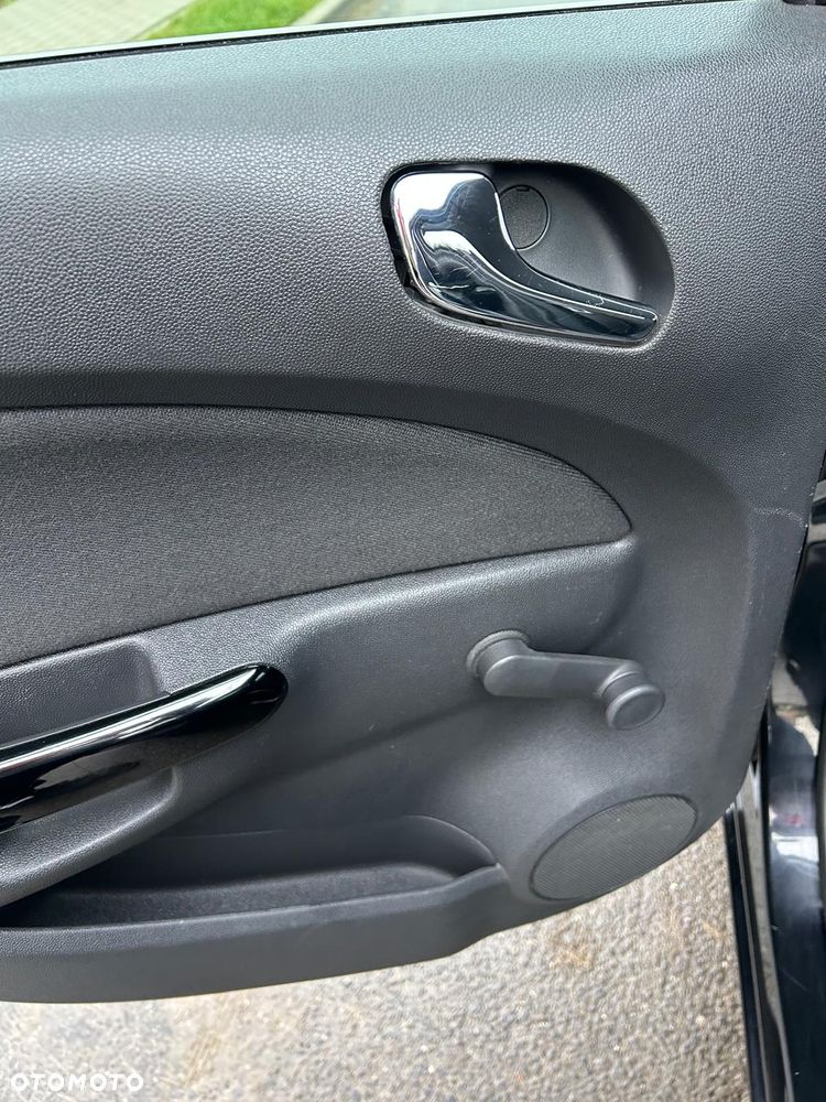 Opel Corsa 1.2 16V Enjoy - 18