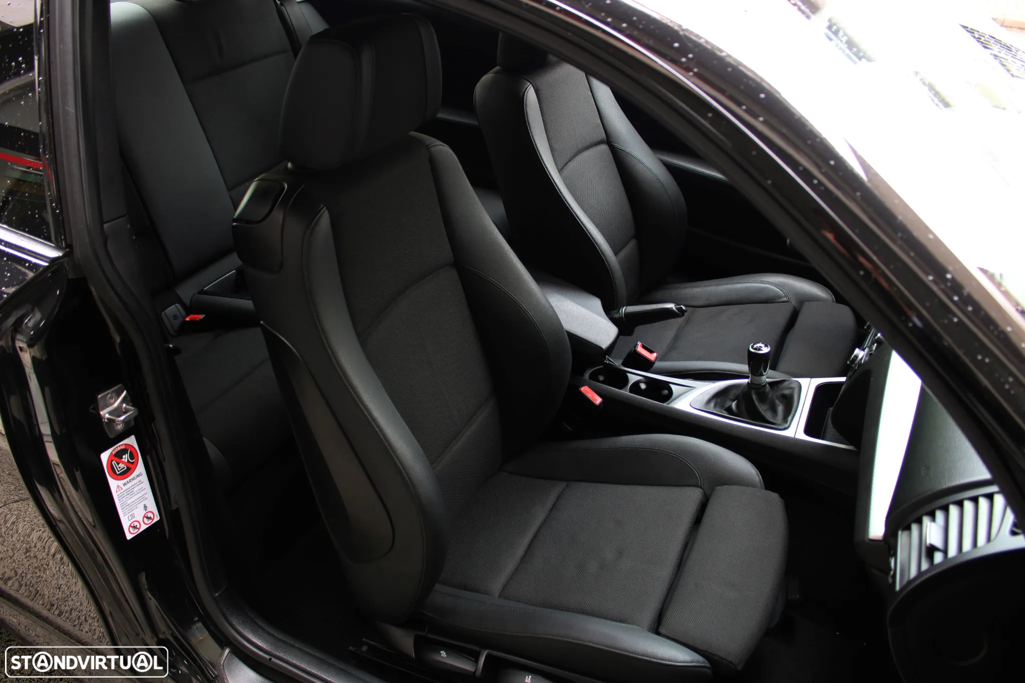 BMW 120 d Coupe Limited Edition Lifestyle c/ M Sport Pack - 26