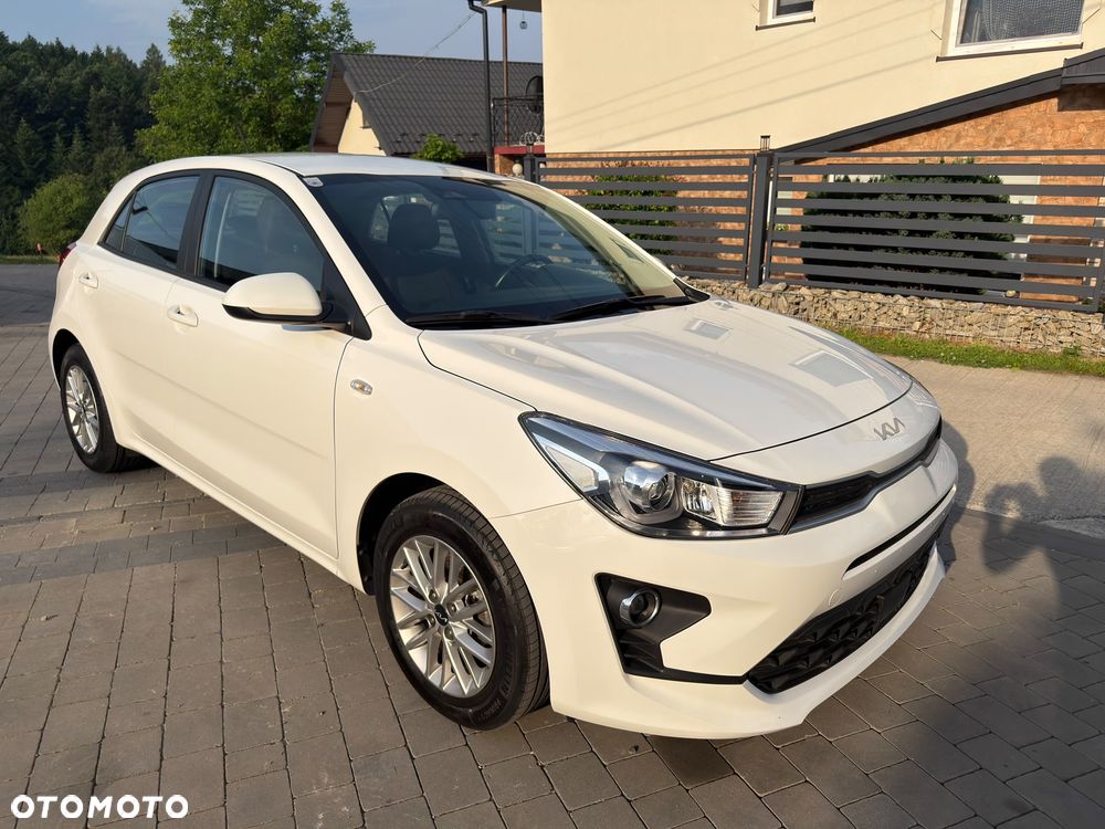Kia Rio - 4