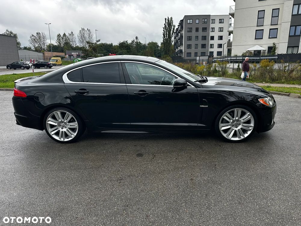 Jaguar XF XFR - 17