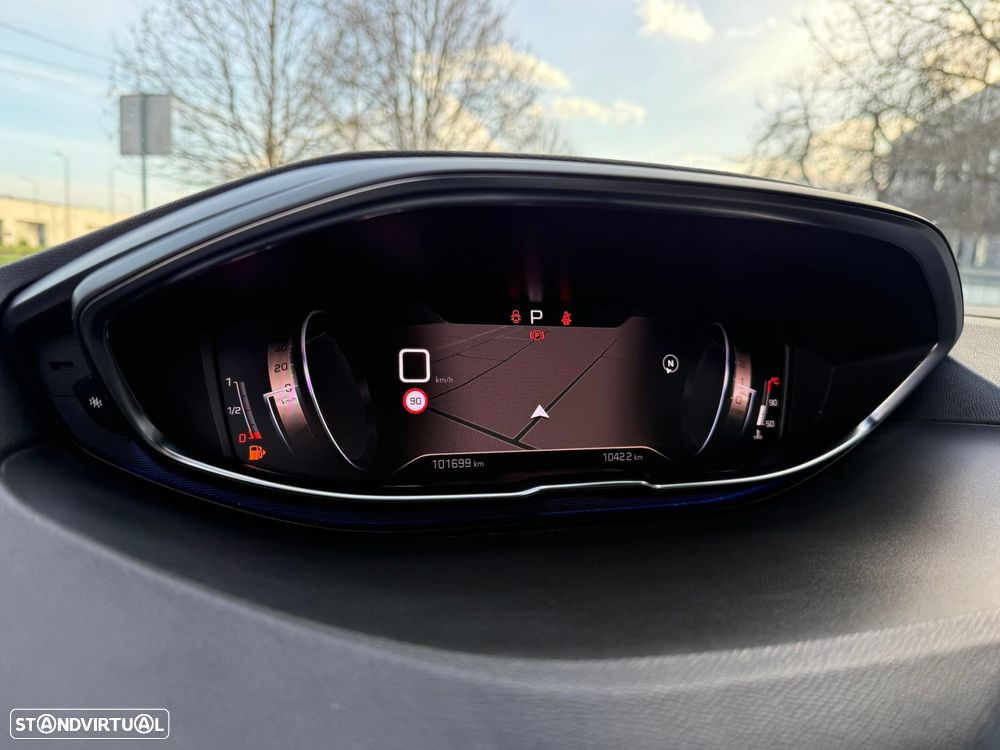 Peugeot 5008 1.5 BlueHDi GT EAT8 - 16