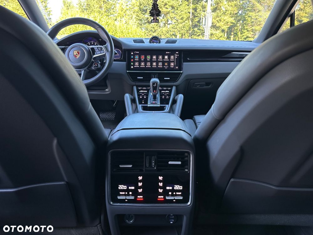 Porsche Cayenne - 10