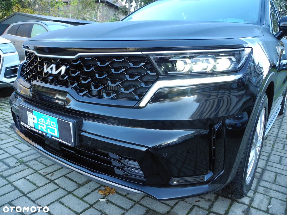 Kia Sorento - 4