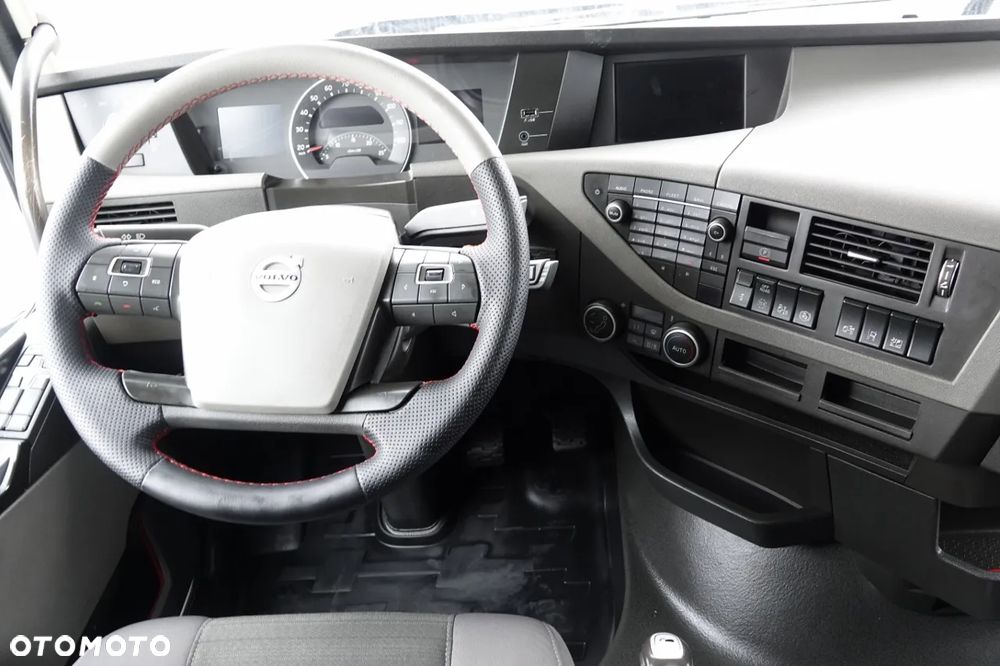 Volvo FH 500 / KLIMATYZACJA POSTOJOWA / OPONY 100% / I-SHIFT - 29