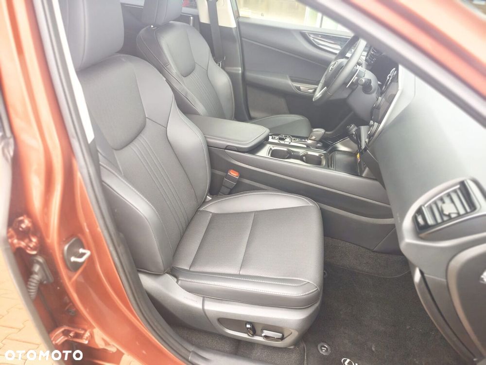 Lexus NX - 9