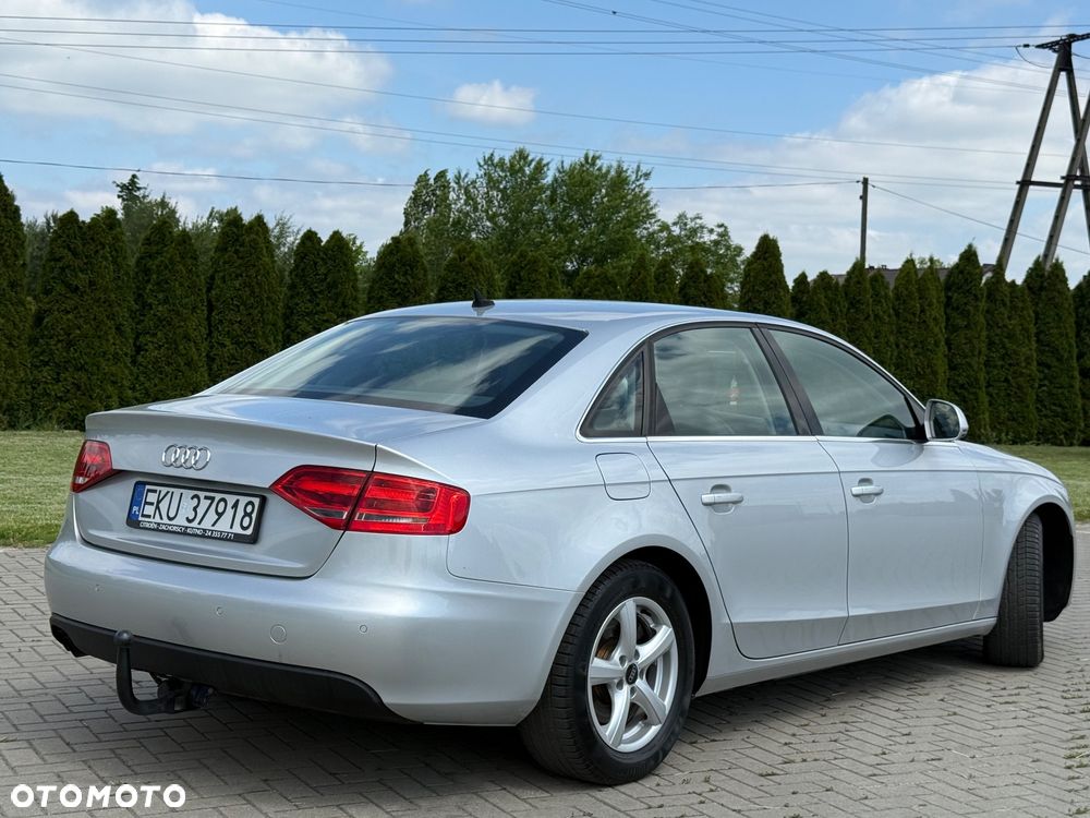 Audi A4 Limousine - 14