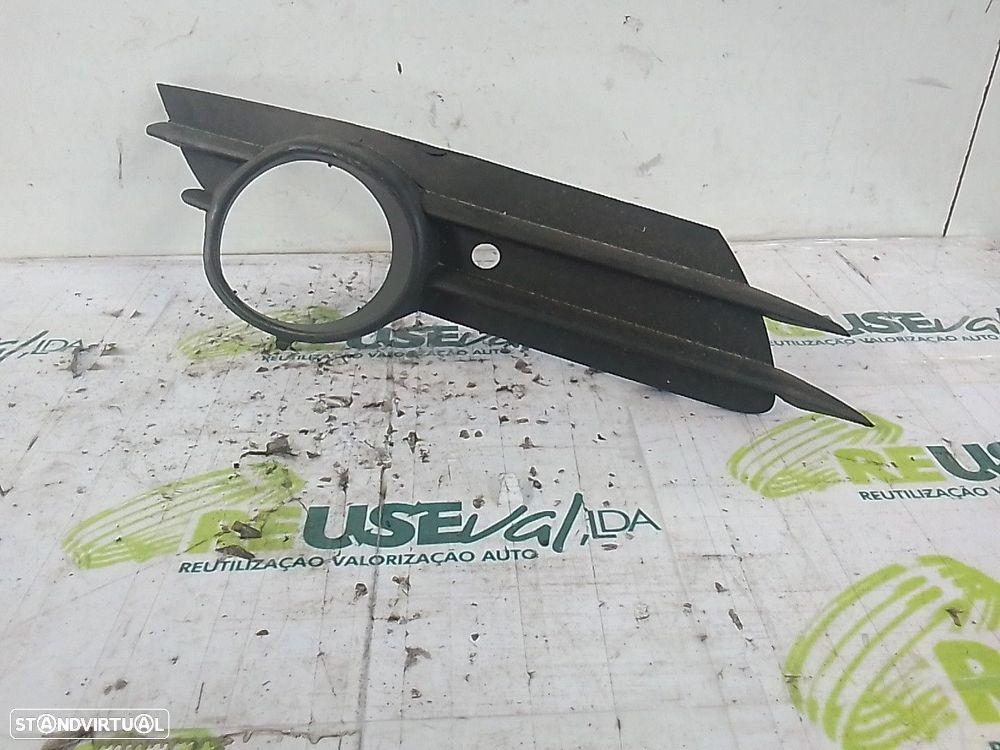 Grelha P/Choques Fr Farol Nevoeiro Dto Opel Corsa D (S07) - 1