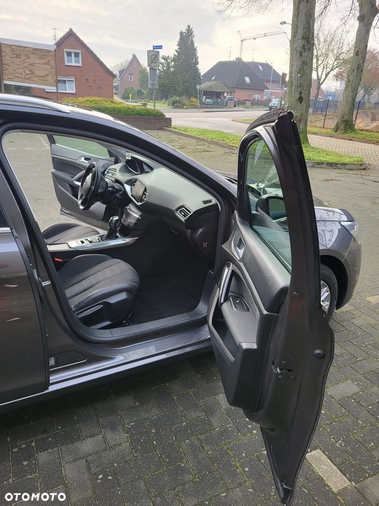 Peugeot 308 PureTech 130 EAT6 Stop & Start Allure - 31