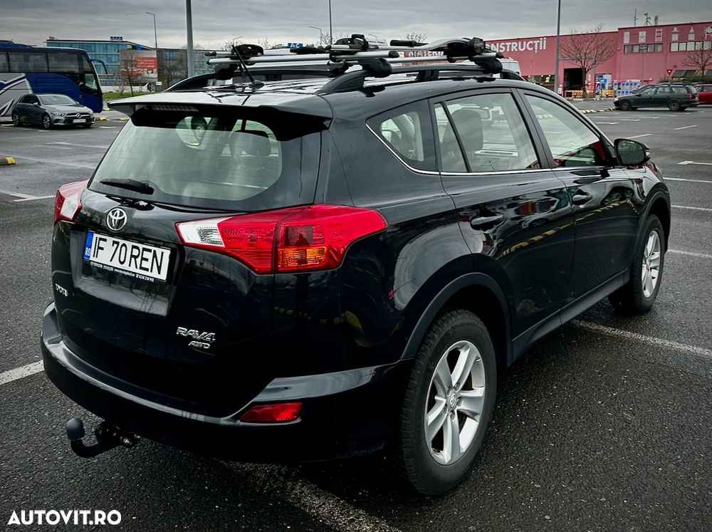 Toyota RAV4 2.2 D-4D 4WD Luxury - 12